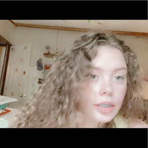 Meet your Posher, Kyla